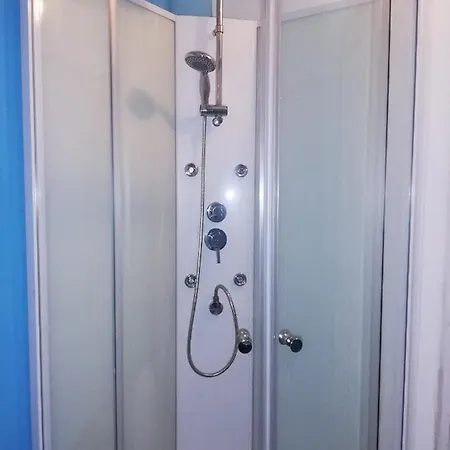 Majestic לאון